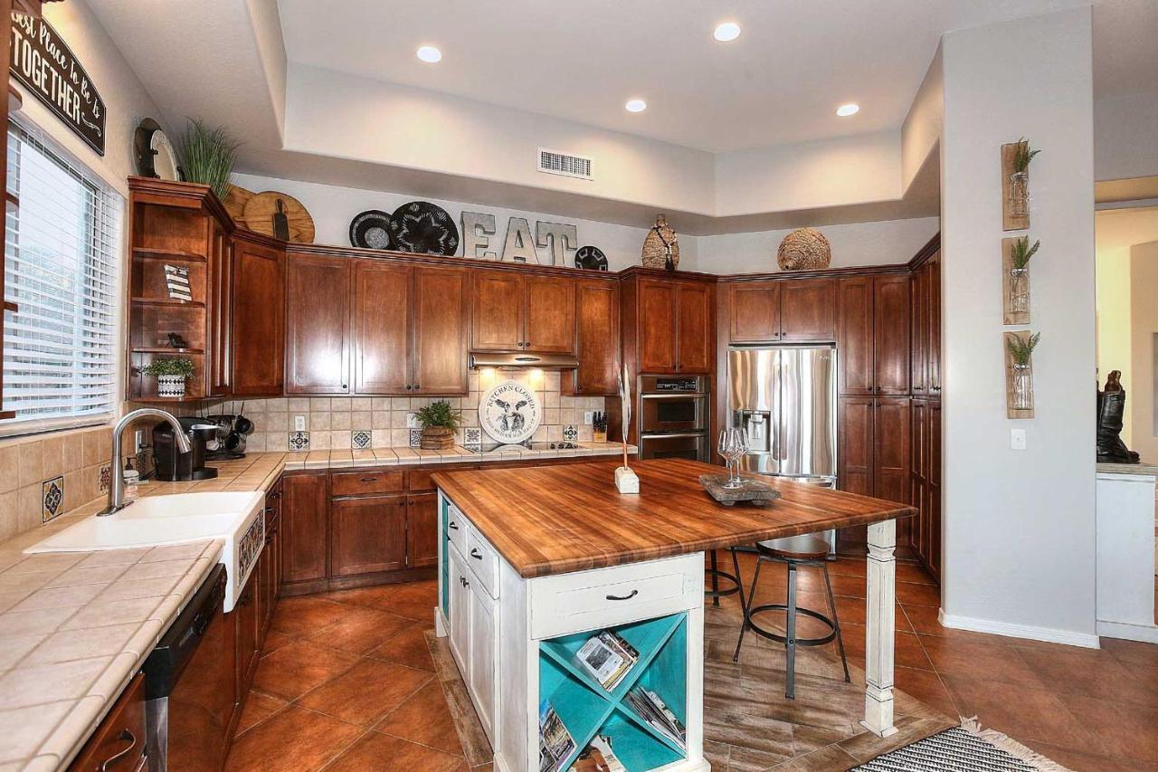 Adobe Arizona Home With City And Mountain Views Queen Creek 外观 照片