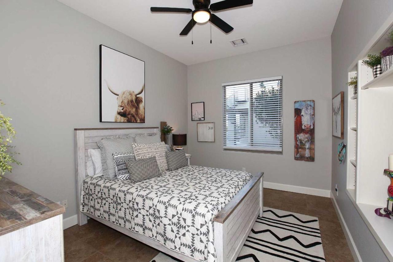 Adobe Arizona Home With City And Mountain Views Queen Creek 外观 照片